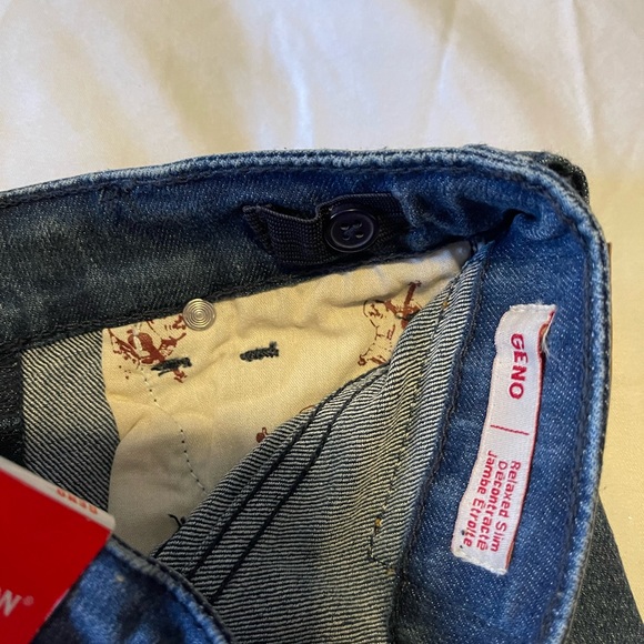 True Religion 2 Pc Geno Relaxed Stretch Denim Shorts and Palm Tree tee shirt NWT - Picture 8 of 12